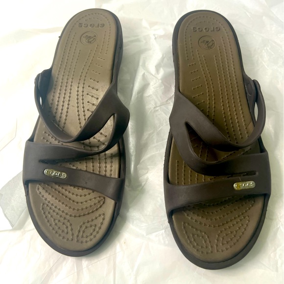 CROCS Women’s Sandals - Picture 2 of 9